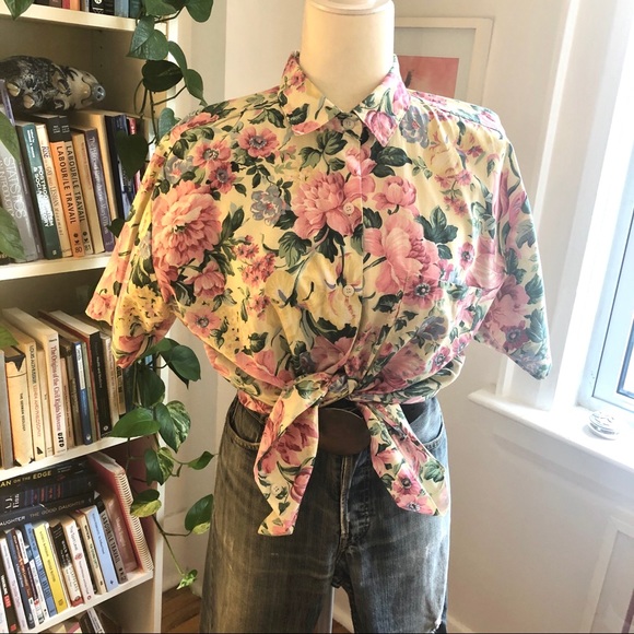 Vintage floral button down top - Picture 8 of 8